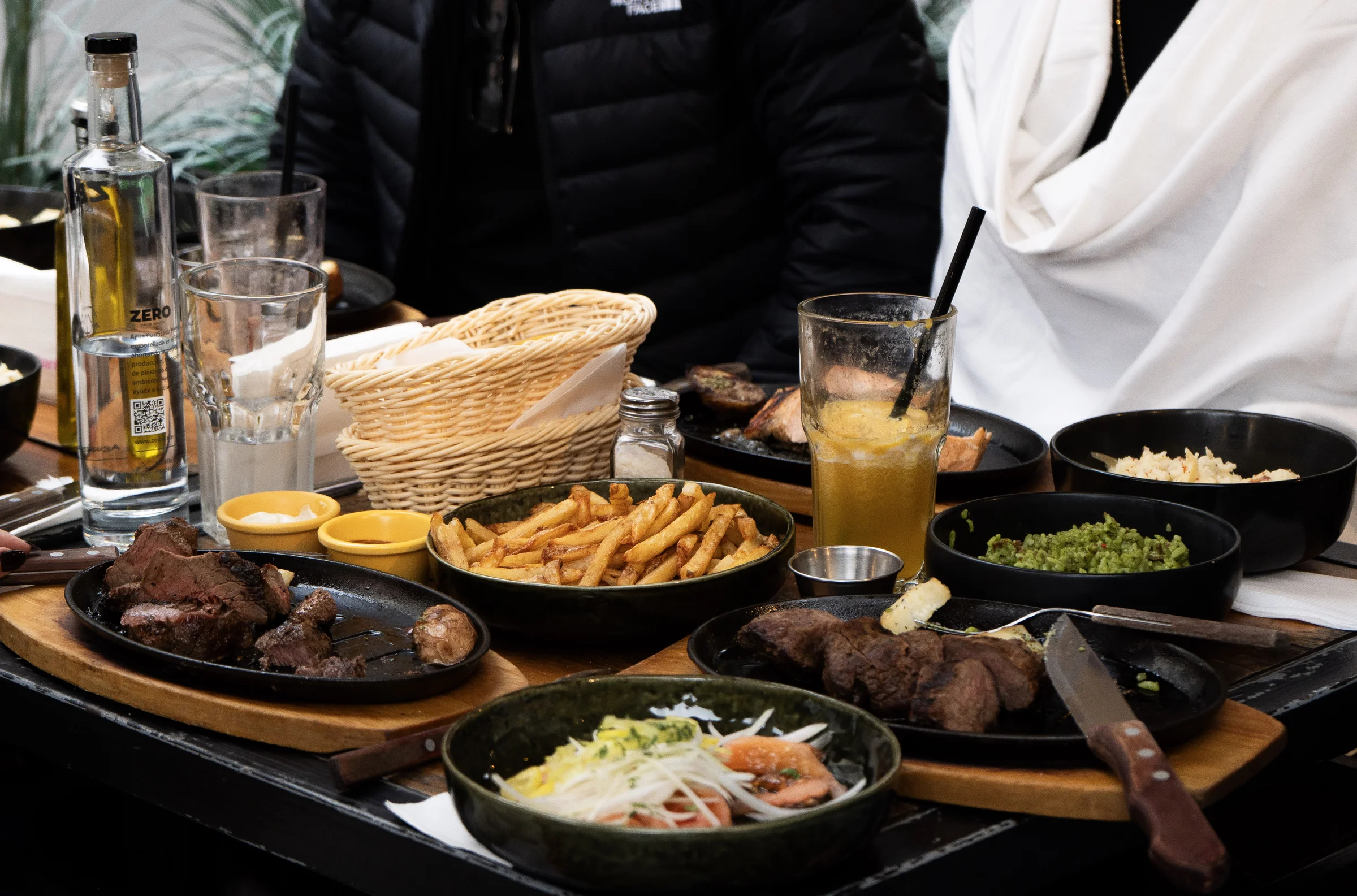 Mesa con parrilla en Tres Valles